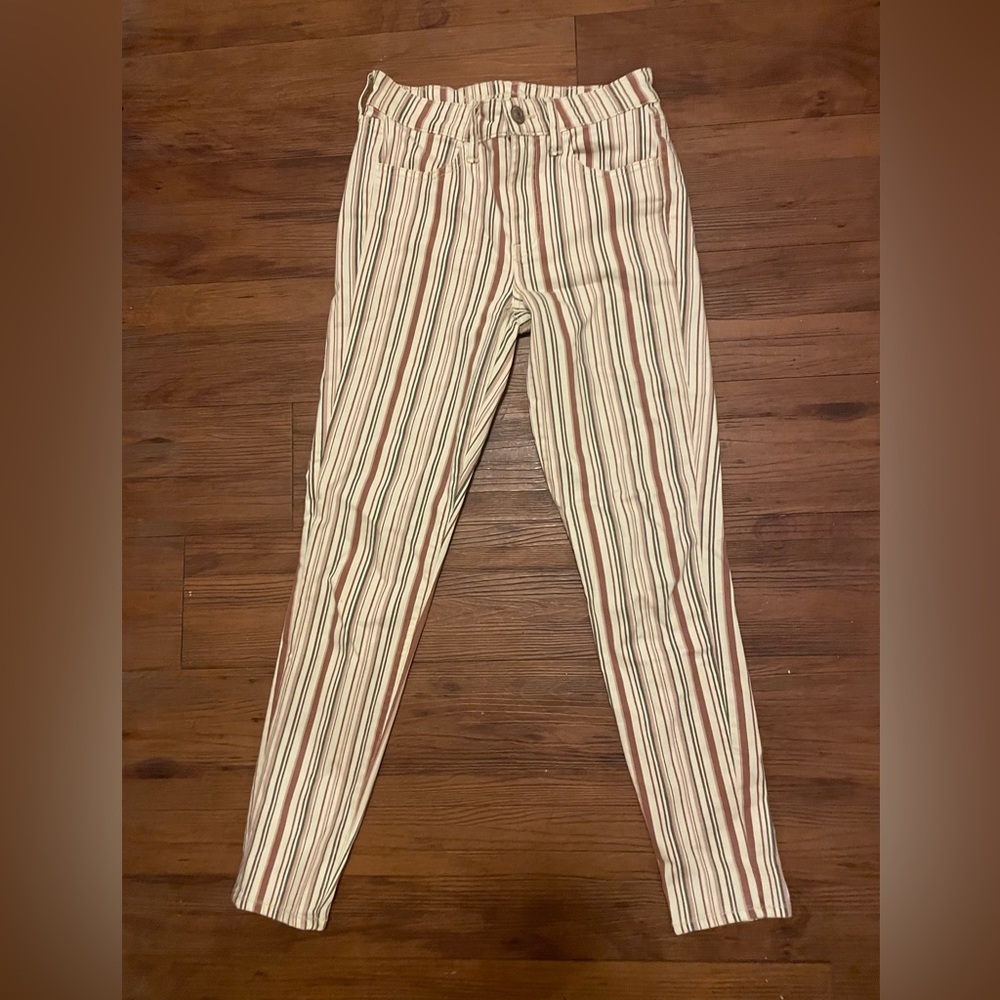 Patterned striped hi-rise jeggings
